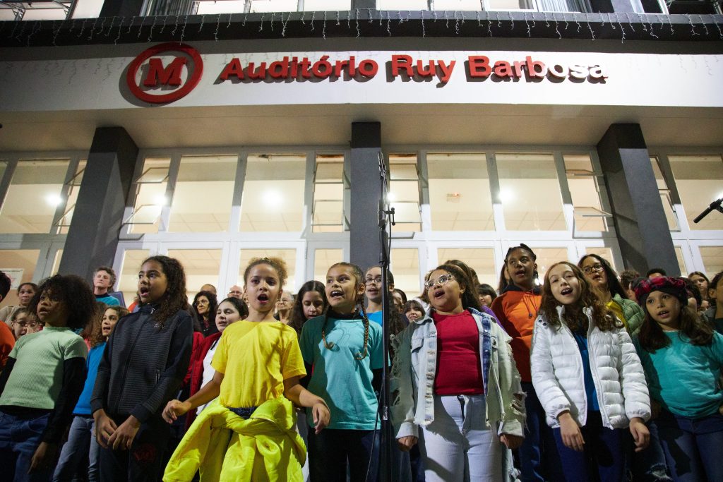 Apresentação do Coralito e Coral Infantil, formado pelos alunos do CPM-SP